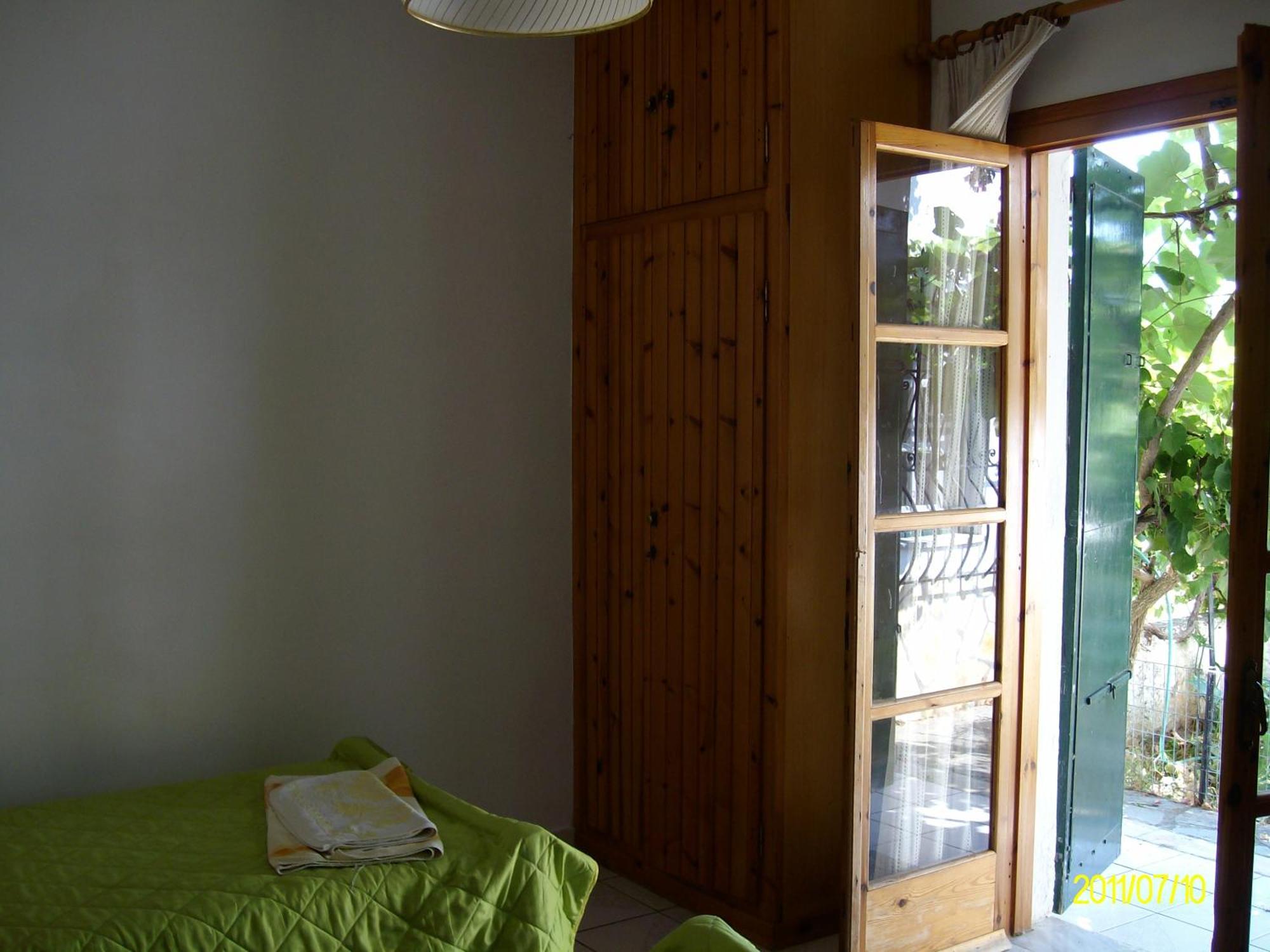 Lakis Apartments Acharavi  Buitenkant foto