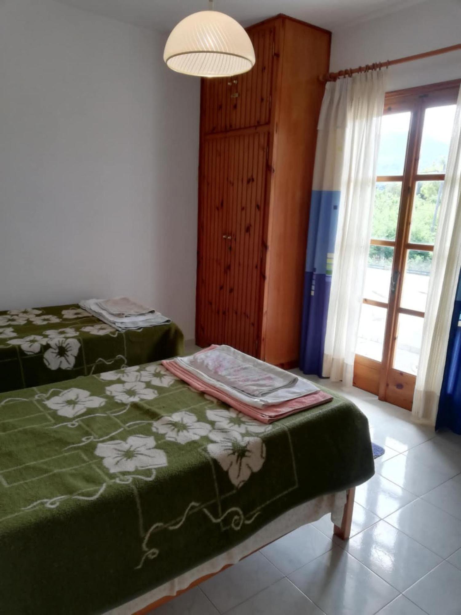 Lakis Apartments Acharavi  Buitenkant foto